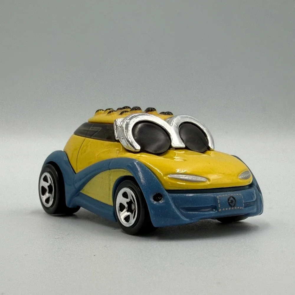 Hot Wheels Character Cars Minions 4 Different 1:64 Loose Lot